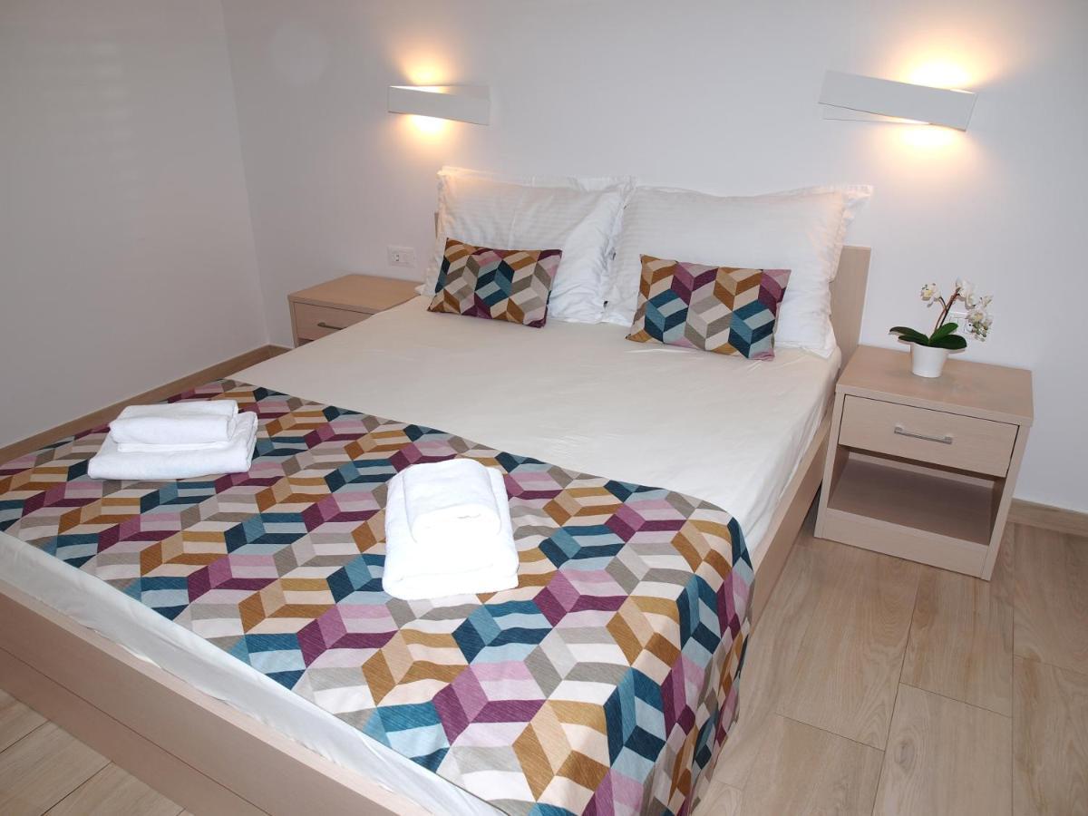 Apartments Beach Makarska Kültér fotó