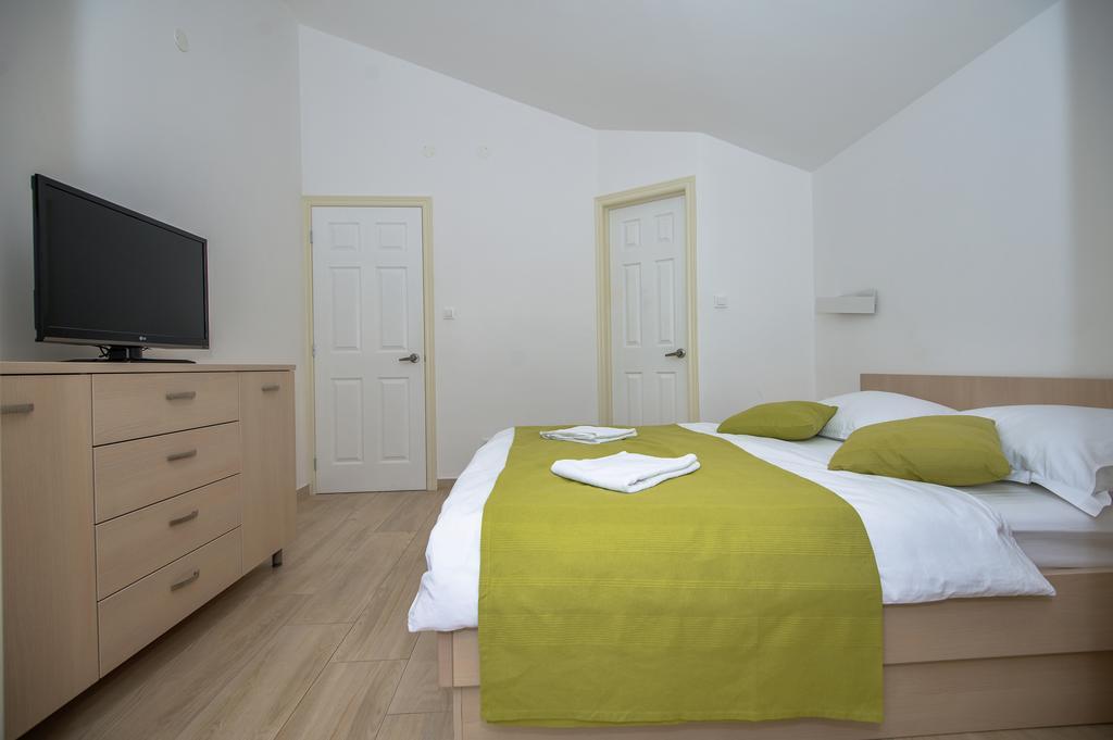 Apartments Beach Makarska Szoba fotó
